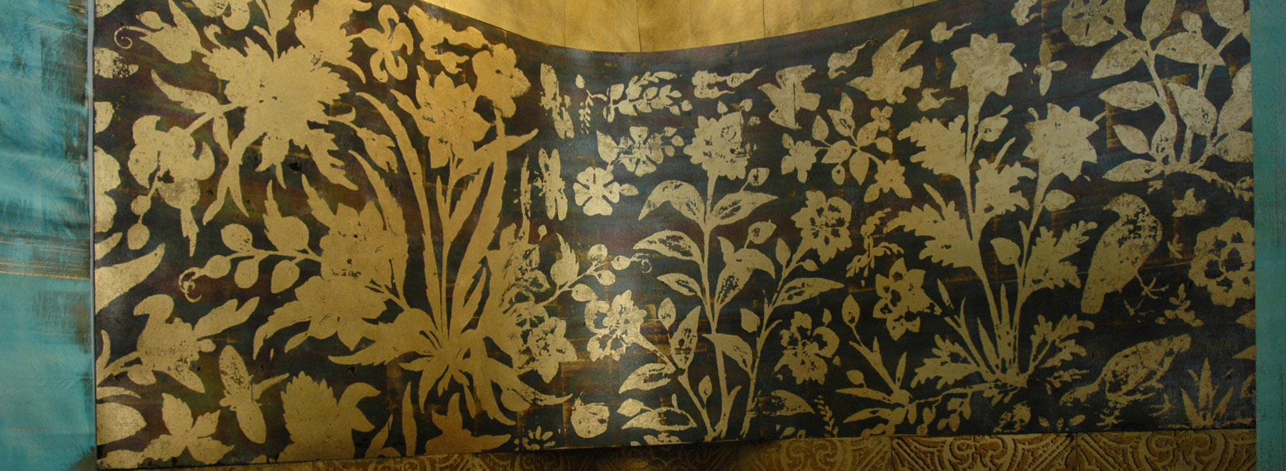 ULGADOR PANEL & EGLOMISE GLASS