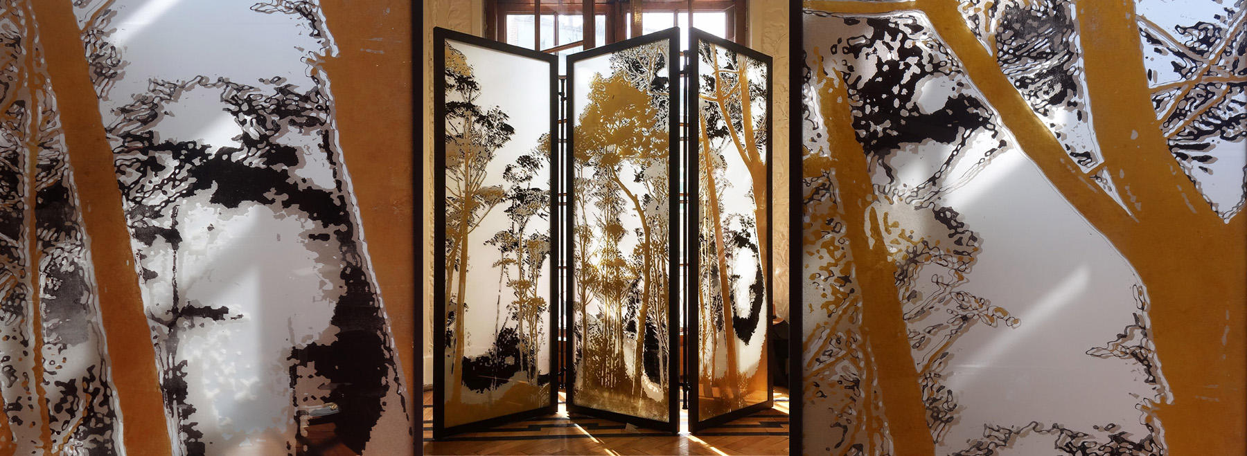 ULGADOR PANEL & EGLOMISE GLASS